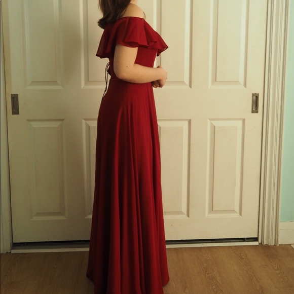 Size 6 Burgundy (Red) Elegant long dress! - Picture 3 of 5
